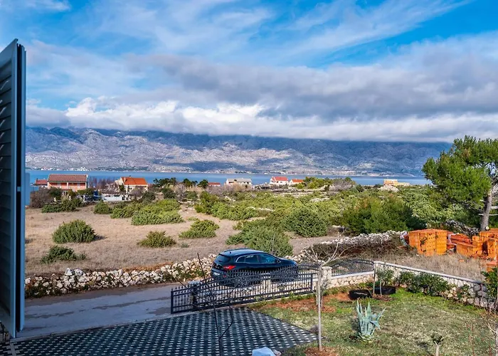1 Bedroom Lovely In *