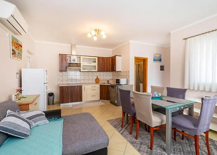 Apartamento 1 Bedroom Lovely In
